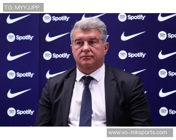 拉波尔塔：不惊讶哈维给丰特站台；老佛爷是个体面人，宠辱不惊